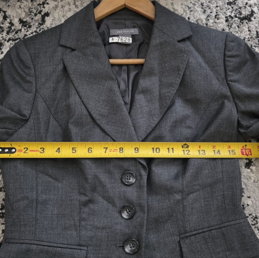 Ann Taylor Blazer 3 Button Front Gray Womens Size 0 Preppy Business Academia - Picture 6 of 9